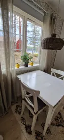Cabin next to lake, quiet location - Image 4