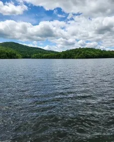 Lake Front Stay at its Finest! - Image 3