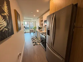 Bright, spotless and modern 1 BR with gym - Image 5