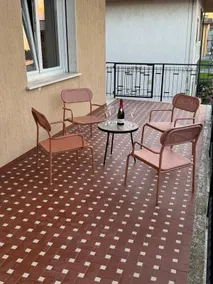 Vivere Nient'Altro between port and historic center - Image 2