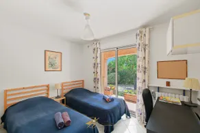 Ground floor of villa, terrace, private pool, park, nature - Image 5