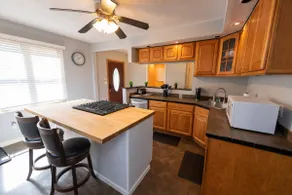 House - Privacy but close to HWY in Murrysville - Image 3