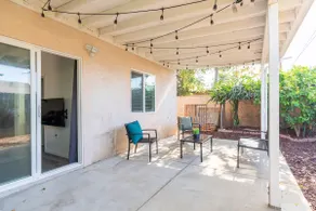 Modern Retreat w/ Patio & Backyard Near Pasadena - Image 5