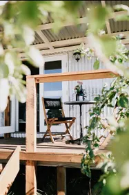 Little Vineyard Caboose - Image 5