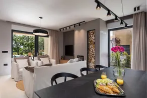 Tolle Villa mit Whirlpool, Sauna und Garten - Image 3