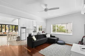 Street Oasis at Nelson Bay - Image 3