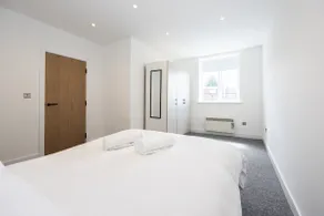Stanway Apartments- Free Parking & Close To Tram Stop - Image 5