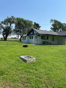 Farm on the prairie - Image 2