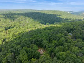 Hidden Valley, Sleeps 7, Backyard Bar, Hot Tub - Image 4