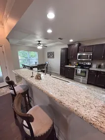 Spacious 4 BR Family Home - Image 5