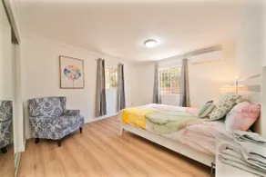 2B1B Private Guesthouse Near FW10&605 - Image 2