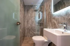 Kos Mare - Elegant Beachfront Stay - Image 3