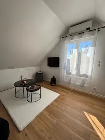 911 - Image 2