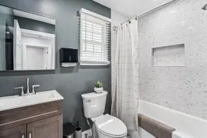 Annapolis Town Center Cottage - Image 5