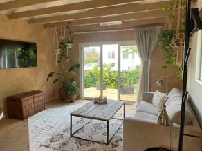 Charming mini house - Image 3