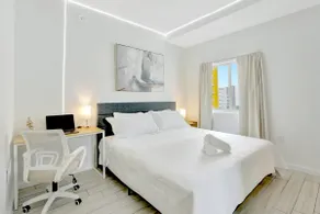 Chic 2BR Edgewater Condo w/ Views + Balcony - Image 2
