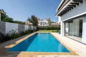 Luxury Villa with Private Pool STR1 - Image 3