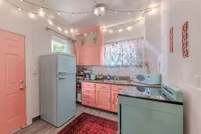 Lofi Girl Book Lover's Nook - Image 5