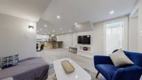 Home in Central Etobicoke - Image 5