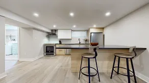 Home in Central Etobicoke - Image 3