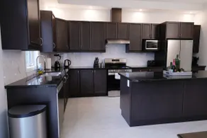 Spacious 4 Bedroom Retreat By Lake Couchiching - Image 4