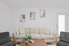 15m to NY| Cozy Home| 2Car Driveway - Image 5