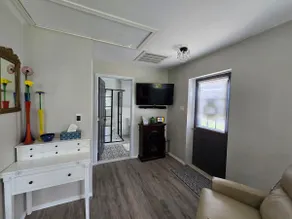 The Little Cottage On Main - Image 3