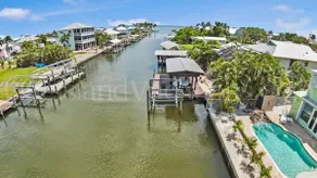 Casa Baybreeze - Luxury on Water - Image 4