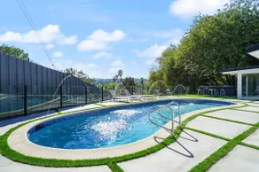 Luxury Estate - Pool, BBQ & Views - Image 4