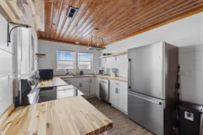 Entire 5BR Duplex Steps From Beach - Image 4