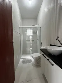 Apt 4 • 1 Bedroom for up to 2 people - Image 5
