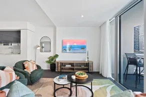 Hilton Surfers Paradise Hotel & Residences - Image 4