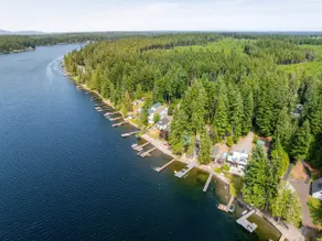 Sunsets at Mason Lake W/ Private Beach & Hot Tub - Image 3