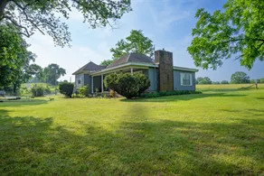 Little Sugar Farmhouse... an Idyllic Creekside retreat on a heritage farm - Image 2