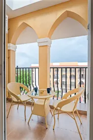 Sereno Emerald 1 bhk w/pool, games zone & gym - Image 4