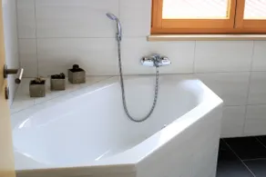 Suburban semi-detached house - Image 2