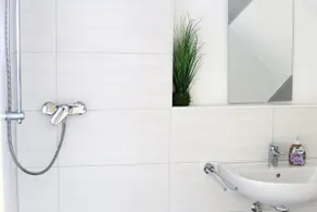 Suburban semi-detached house - Image 3