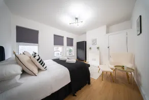 The Hampden House - Sleeps 7 - Image 2