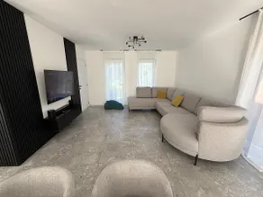 New 4-bedroom house - Image 4