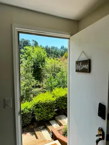 Peaceful Hillside Guesthouse - Image 5