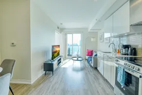 Urban Escape 2BD Condo Downtown - Image 5