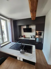 Large four-room duplex 200 m from the port with bike garage - Image 2