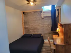 930 River View - Image 3