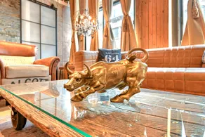 Exquisite 6BR Loft – Super Central Old Montreal - Image 2