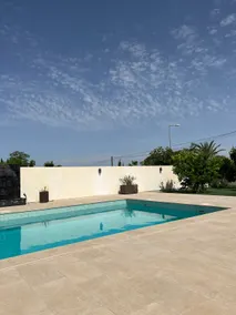 House for rent with pool - Image 3