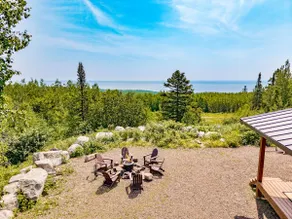 Secluded retreat - hot tub & breathtaking views! - Image 2