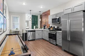 King Suite with a Skyline View + Parking - Image 4