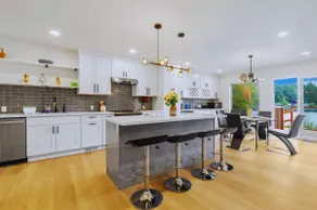 Charming Lakefront 6b3b with Panoramic Views - Image 4