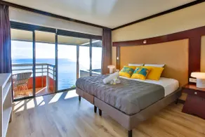 Blue Horizon - Le Luxury Matavai Beach - Piscine - Vue Mer - Image 2