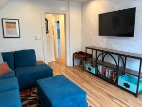 Comfortable upper in Black Rock - Image 5